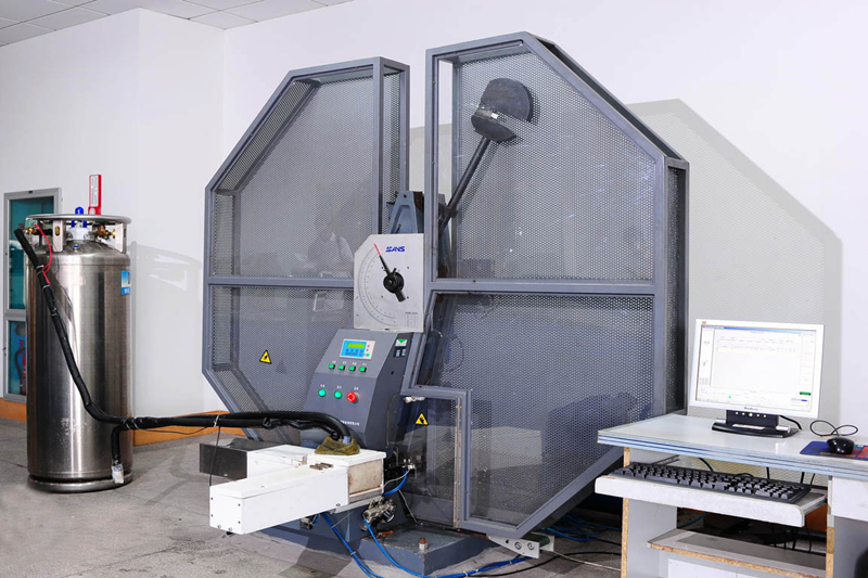 प्रभाव-परीक्षण-मेसिन